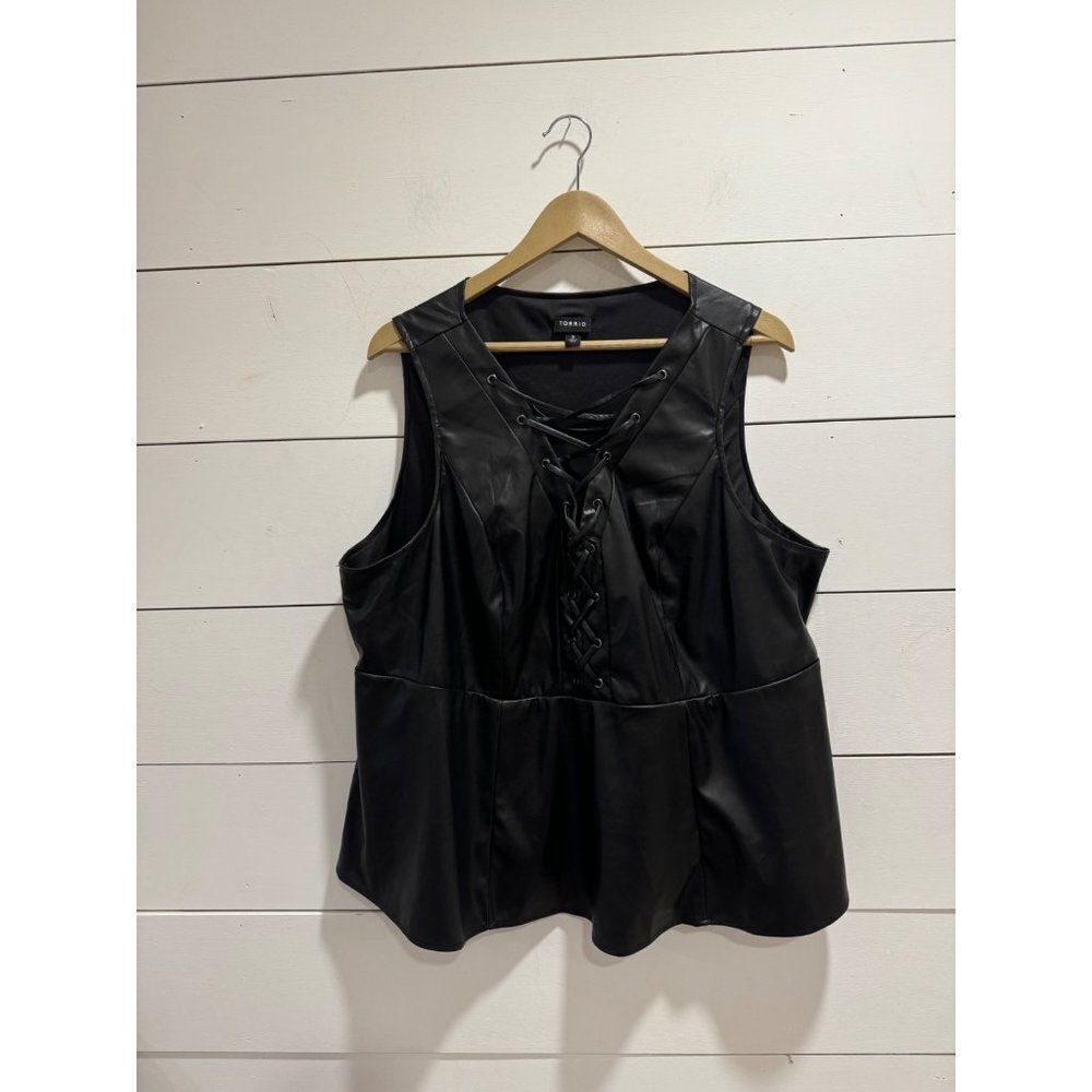 Torrid Peplum Faux Leather Lace Up Top Sz 3/3X